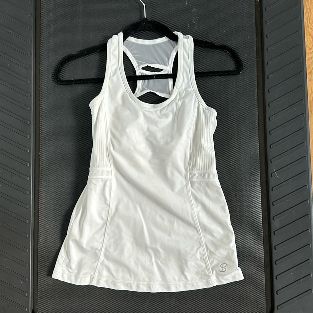 Sofibella - Sports top - built in bra shelf Size XS